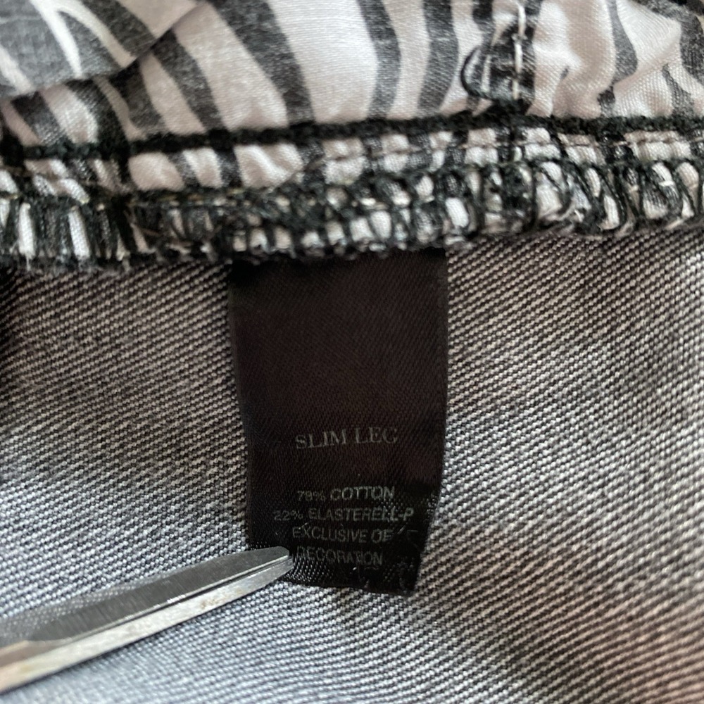 White House/Black Market Blanc Jeans Women 2R Black Denim Medium Wash Faded - Picture 6 of 11